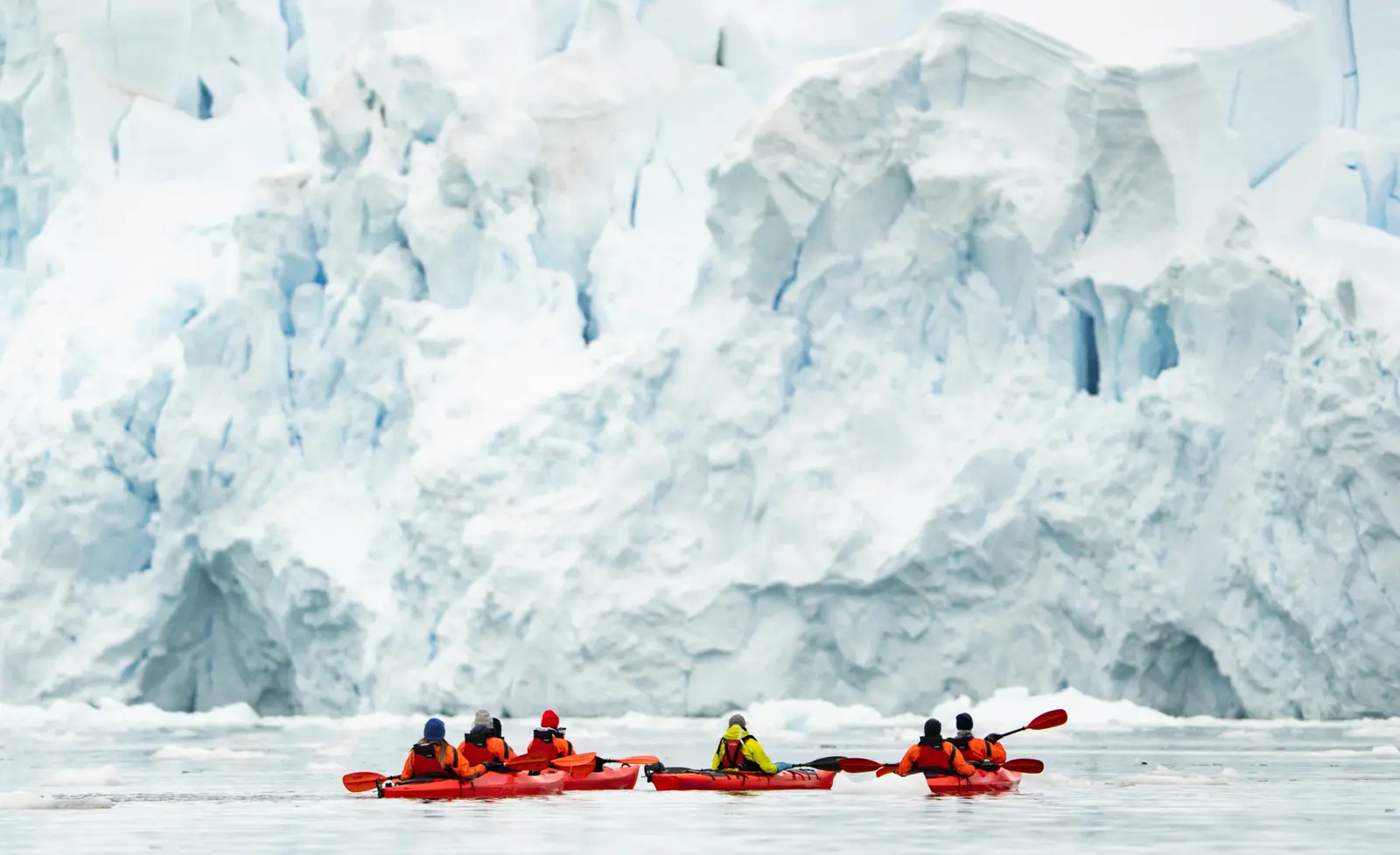 Antarctica21 dă startul rezervărilor pentru sezonul 2028-2029: Expediții polare fără Pasajul Drake