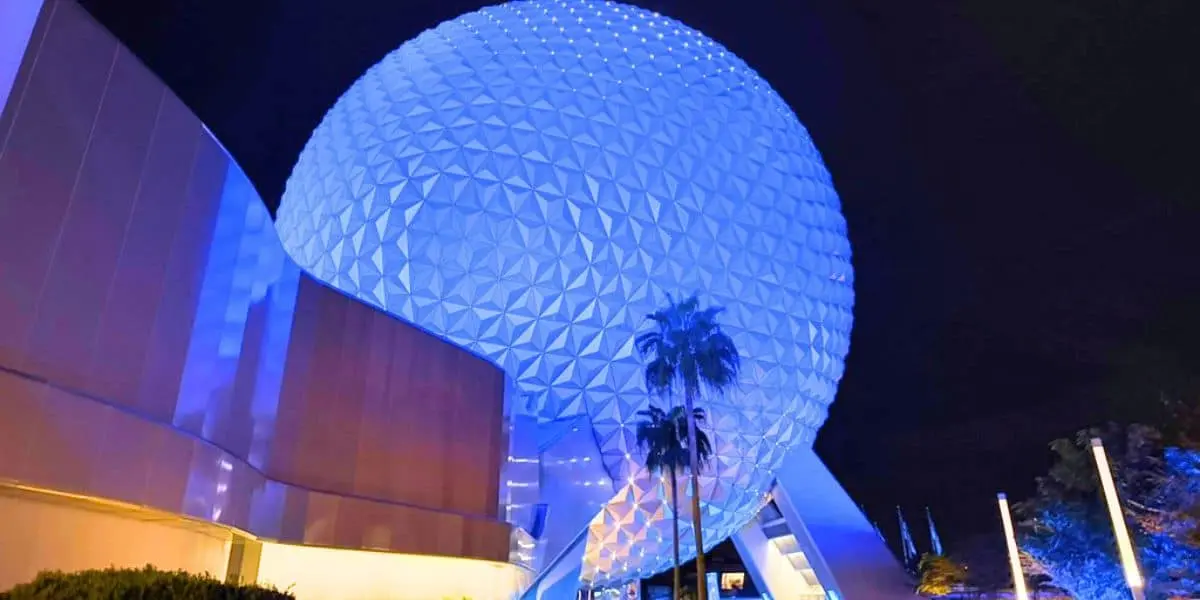 După 44 de ani, Disney renovează fațada Spaceship Earth la EPCOT